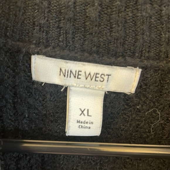 Sweater - Picture 2 of 2